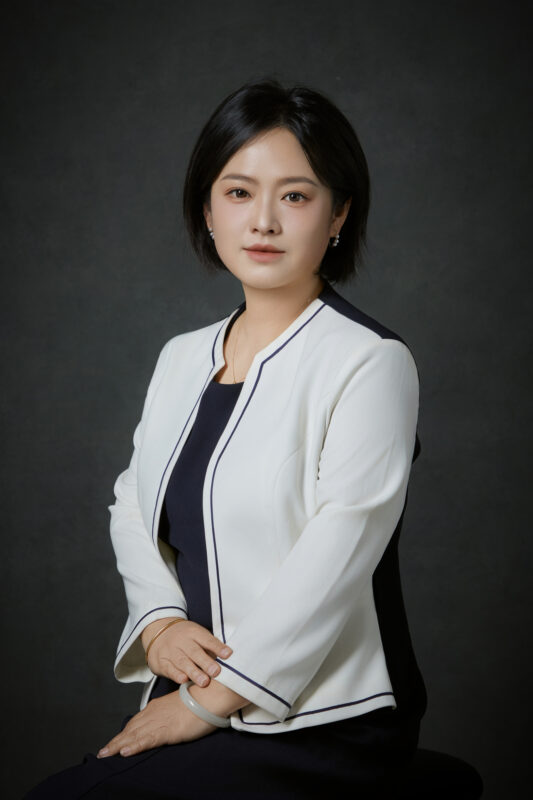 SALLY (Shi Yuehong）